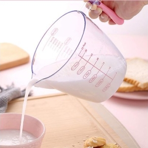 DOSEUR EN PLASTIQUE 900 ML