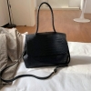 SAC Â BANDOULIÈRE MOTIF CROCODILE - NOIR